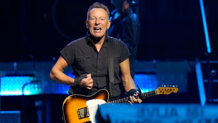 Bruce Springsteen de retour sur scène après des ennuis de santé |  Radio-Canada