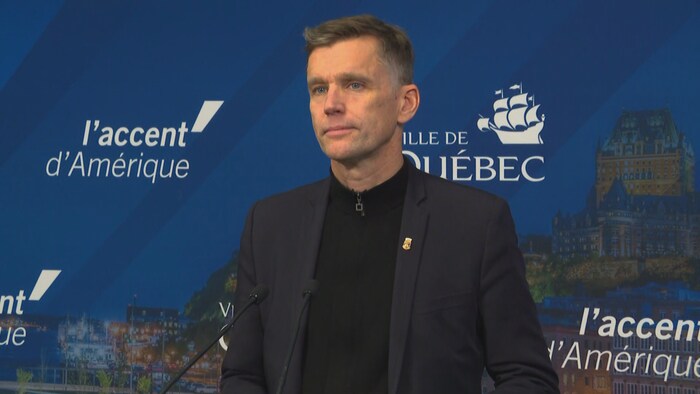 Bruno Marchand en point de presse.