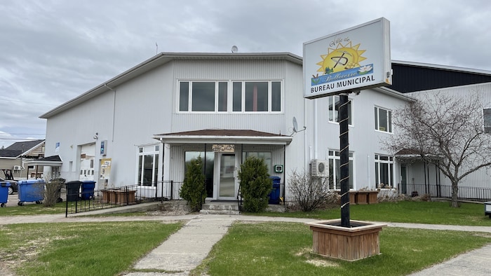 Entrée du bureau municipal de Belleterre.
