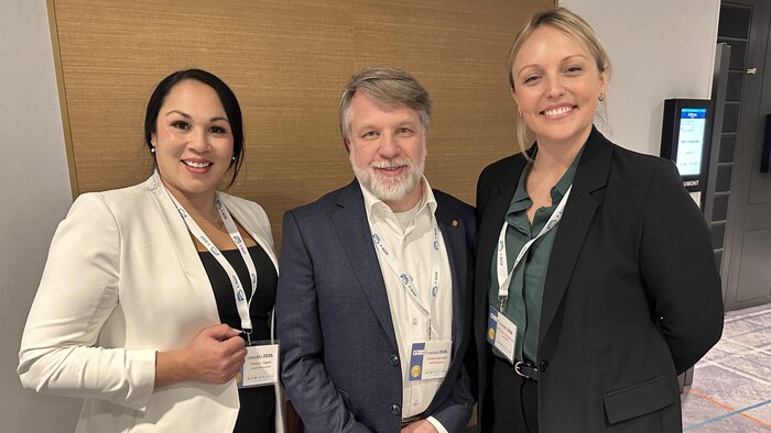 Trois panélistes au congrès de l'AQIP.
