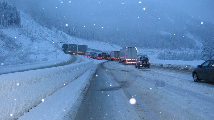 Neige : ne vous laissez pas piéger en voiture