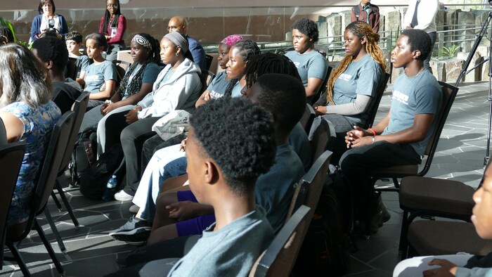 Des ministres manitobains inspirent des jeunes à la fin d'un camp de leadership noir | Radio-Canada