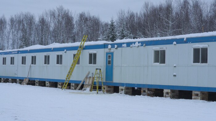 Des campements modulaires.