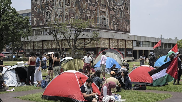 Un campement installé devant l'Université nationale autonome du Mexique, le 2 mai 2024.