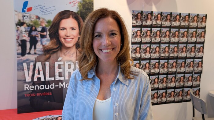 Valérie Renaud-Martin sourit à la caméra.
