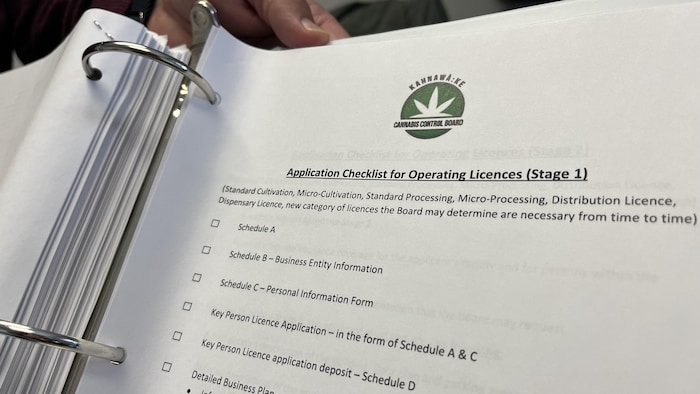 Une page des règles encadrant le travail de la commission. 