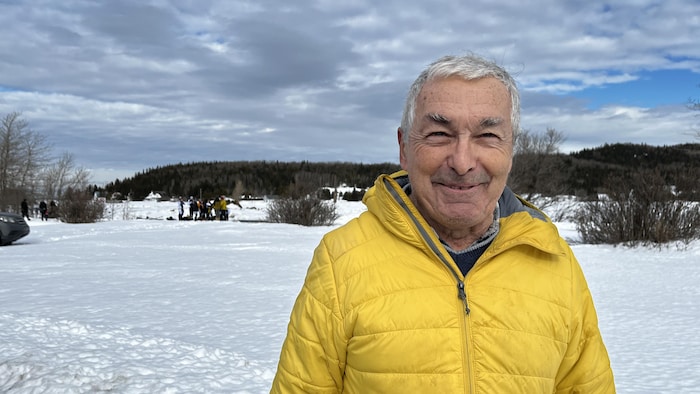Jean-Louis Chaumel quelques heures avant la course de canot à glace au parc du Bic, en février 2022.
