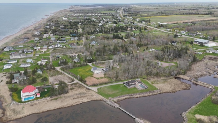 Des images aériennes de Cap-Acadie.