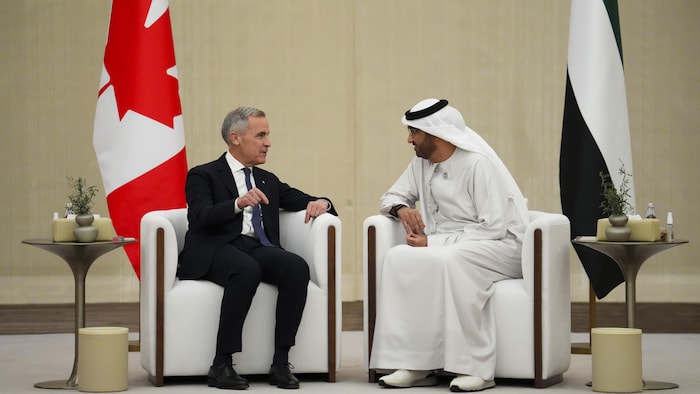 Mark Carney rencontre Sultan Ahmed al-Jaber à Abu Dhabi.