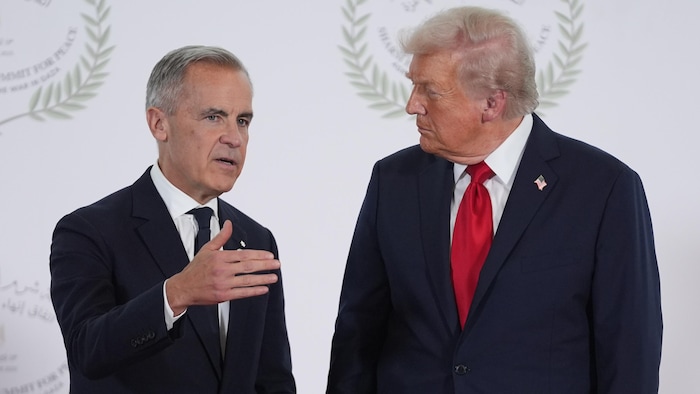 Le premier ministre canadien, Mark Carney, et le président américain, Donald Trump.