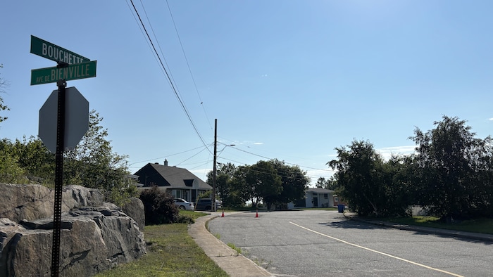 L'intersection de l'avenue Bouchette et de l'avenue de Bienville à Baie-Comeau