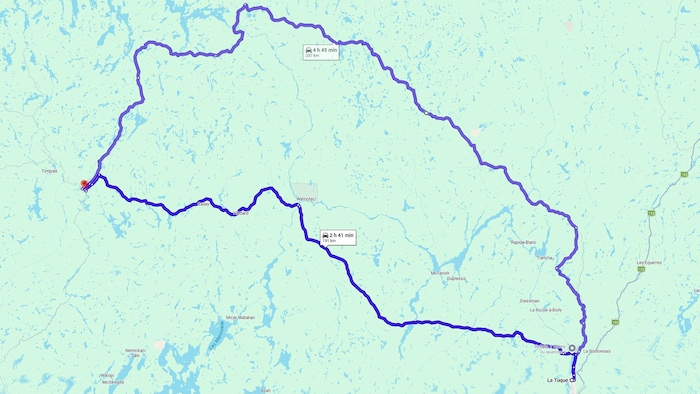 Une carte géographique montrant deux chemins possibles entre La Tuque et Parent.