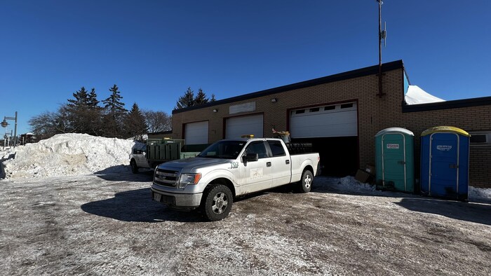 L'extérieur d'une ancienne caserne de pompiers.