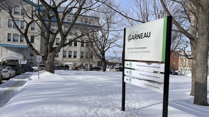 Extérieur d'un pavillon du Cégep Garneau