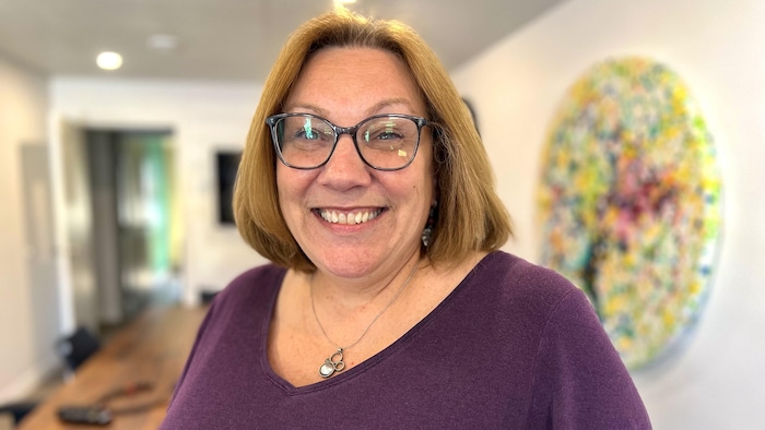Portrait de la directrice.