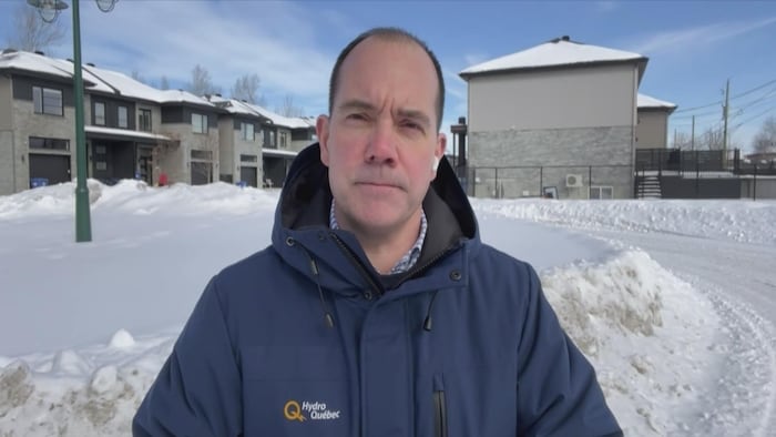 Il accorde une entrevue à Radio-Canada.