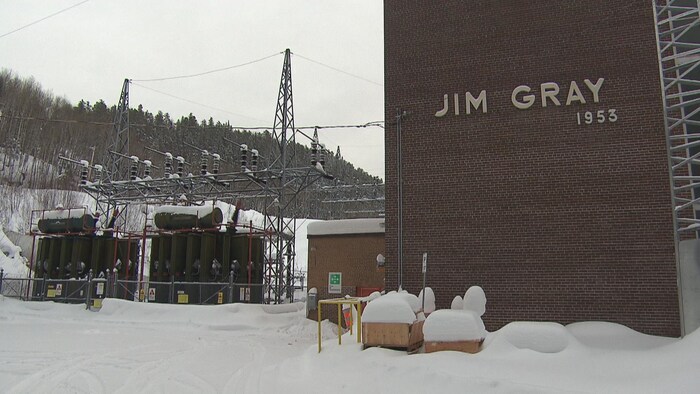 La centrale Jim-Gray en hiver
