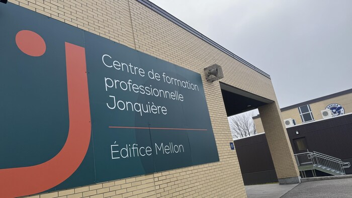 Le Centre de formation professionnelle de Jonquière.