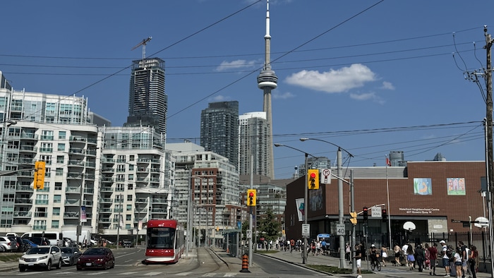 Le quai Queens, au bord du lac Ontario, à Toronto.