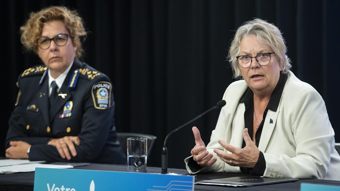 Sophie Roy et Chantal Rouleau en conférence de presse.