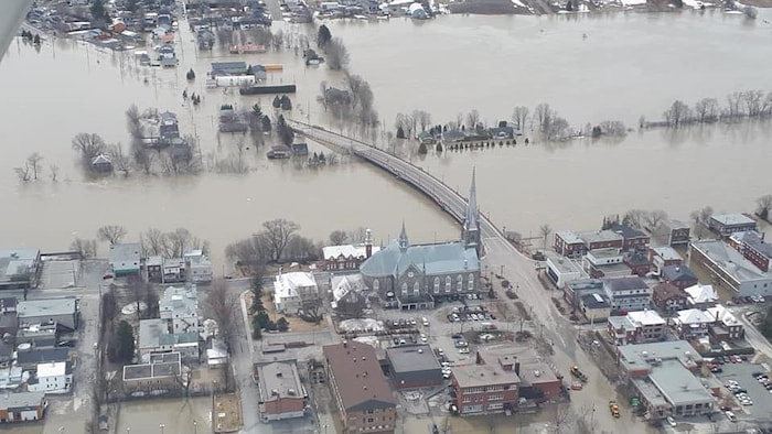 Photo aérienne au moment des inondations d'avril 2019 à Sainte-Marie