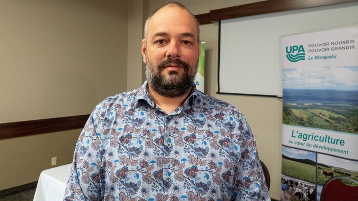 Portrait de Yannick Côté, président local de l'UPA dans la Mitis.