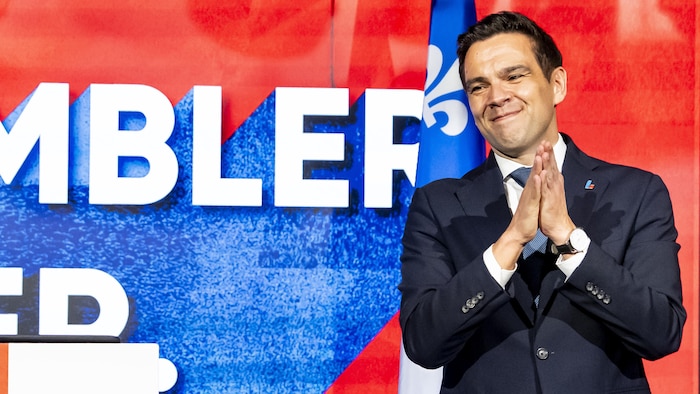 Charles Milliard se frotte les mains.
