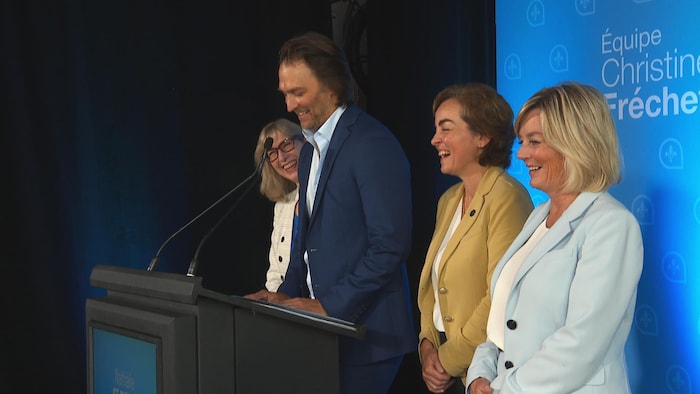 Les candidats Françoise Faverjon-Fortin, Christian Lachance et Nathalie St-Pierre, aux côtés de Christine Fréchette.