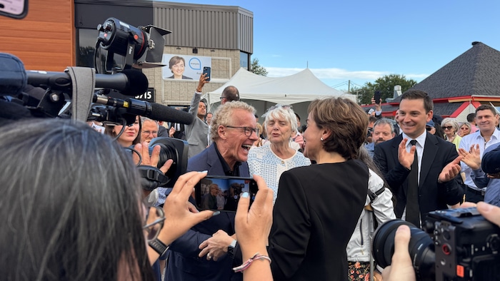 Christine Fréchette rencontre des gens