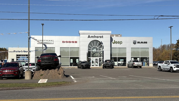 Le concessionnaire Chrysler à Amherst.