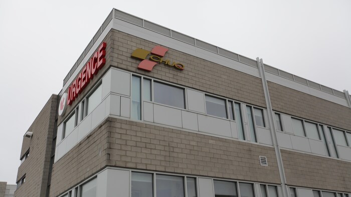 Internet sans fil offert aux patients du CHUL | Radio-Canada