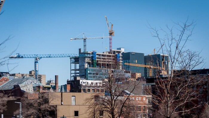 Construction du CHUM à Montréal (archives)