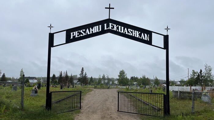 Le cimetière de la communauté innue de Pessamit.
