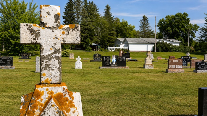 Le cimetière de Saint-Georges, au Manitoba, le 29 juillet 2026.