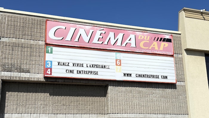 Affiche vide du Cinéma du Cap.