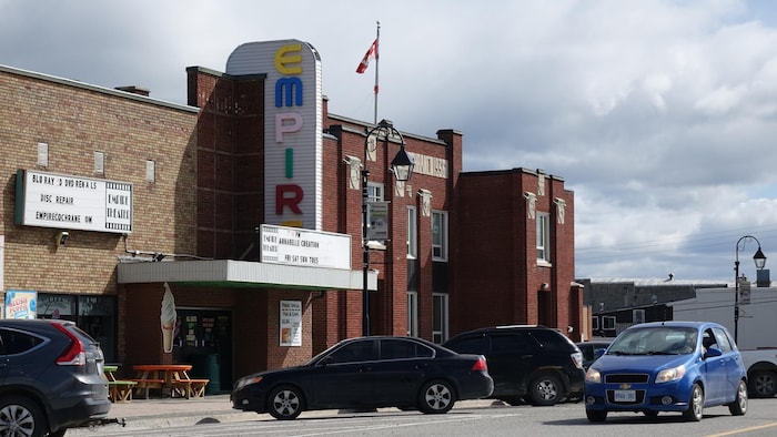 Le cinéma Empire, au centre-ville de Cochrane