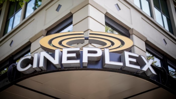 La façade d'un cinéma Cineplex.