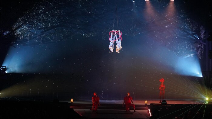 Le spectacle du Cirque du Soleil Vive nos divas en images | Radio-Canada