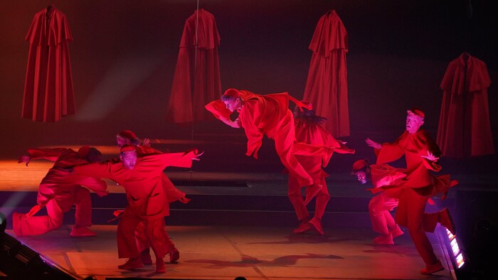 Le spectacle du Cirque du Soleil Vive nos divas en images | Radio-Canada
