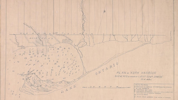 Une vieille carte représentant le port de Toronto et les rivières longeant les rives du lac Ontario.