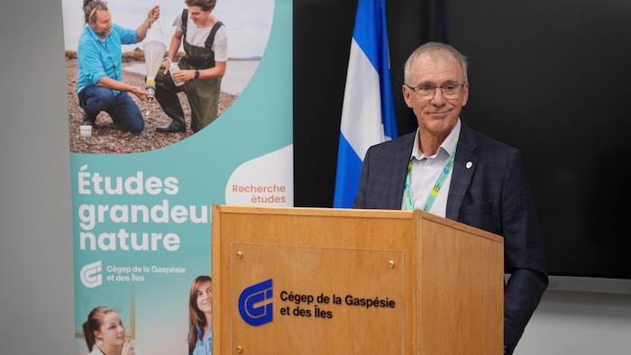 Claude Blais.