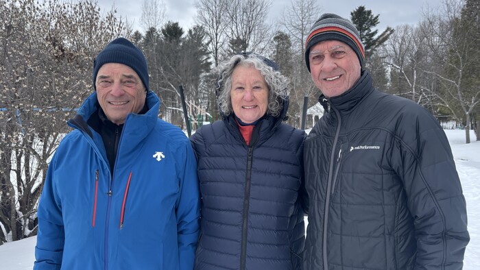 Les trois membres fondateurs de la Coalition SOS Orford en hiver.