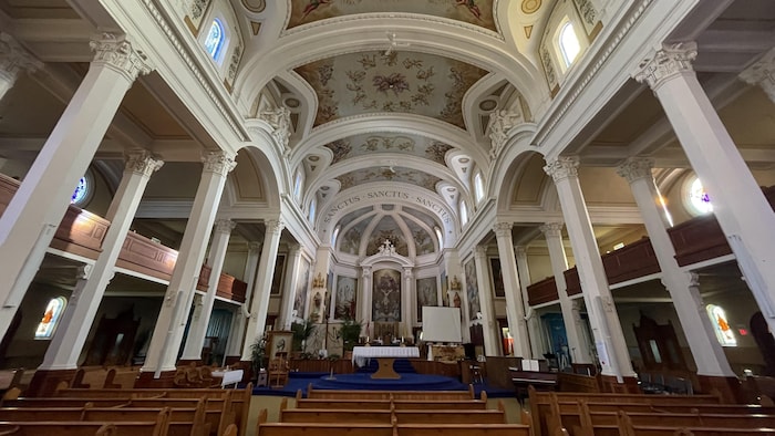La cocathédrale Notre-dame-de-l'Assomption à Gravelbourg, en Saskatchewan, en octobre 2022.