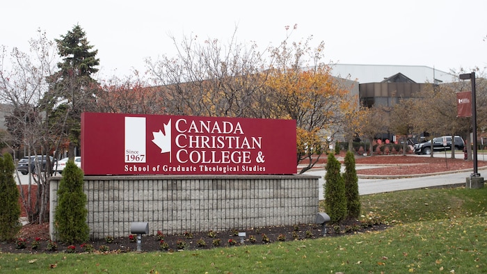 Une vue générale du Canada Christian College, à Whitby, en Ontario.