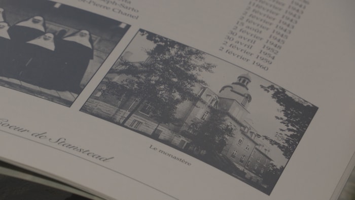 Une photo en noir et blanc du monastère des Ursulines, à l'époque. 