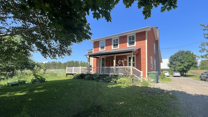 La maison où vivent les membres de la communauté.