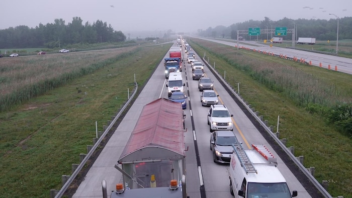 Congestion sur l'autoroute 40 est.