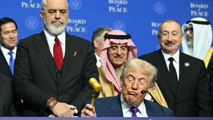 Donald Trump ouvre la première réunion du Conseil de paix à l'Institut Donald J. Trump pour la paix, le 19 février 2026, à Washington, D.C.