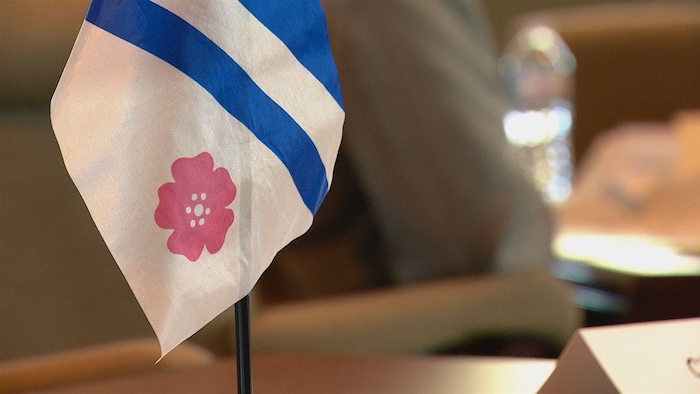 Un drapeau franco-albertain
