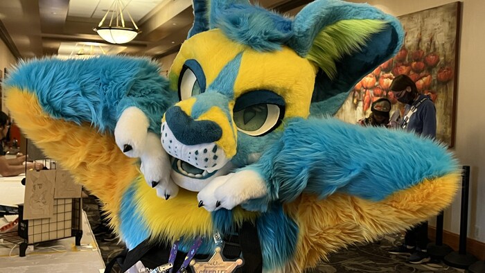 Le furry Kodo lors de la première edition de la convention Calfurry